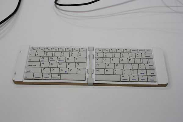 PiPO KB1 a PiPO KB2 - počítače v klávesnici