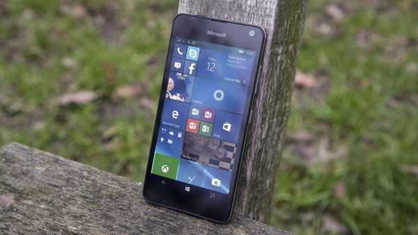 Nova vdelana programska oprema za Lumia 650 ima funkcijo aktiviranja telefona z dvojnim dotikom
