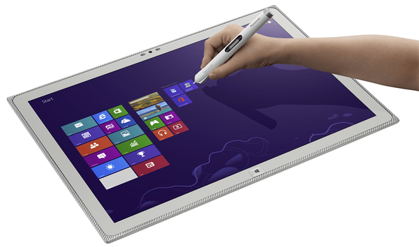 20-palcový tablet Panasonic 4K Windows 8.1 sa uvádza na trh v januári