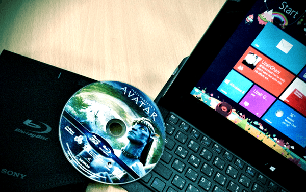 Hogyan játszhatunk le Blu-ray és DVD fájlokat a számítógépen Windows 8 alatt?