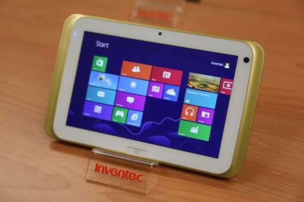 Video první sedmipalcový tablet se systémem Windows 8