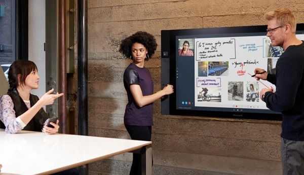 A Microsoft bejelentette egy új sorozatot, amely kifejezetten a Windows 10-hez tartozik - Surface Hub