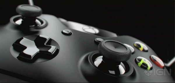 Spoločnosť Microsoft demonštruje hlasové povely Kinect a multitasking na konzole Xbox One